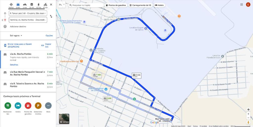 a screenshot of a map with a blue line at Apartamento in São José dos Pinhais