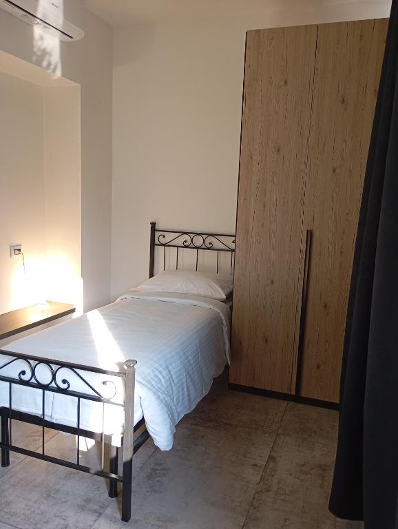 La Sosta - Single Room With Private Bathroom