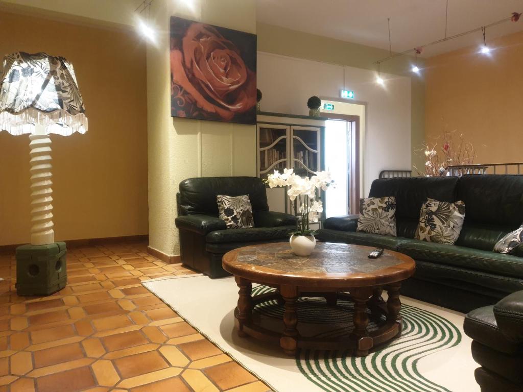 Hôtel Restaurant Aux Deux Roses – photo 32