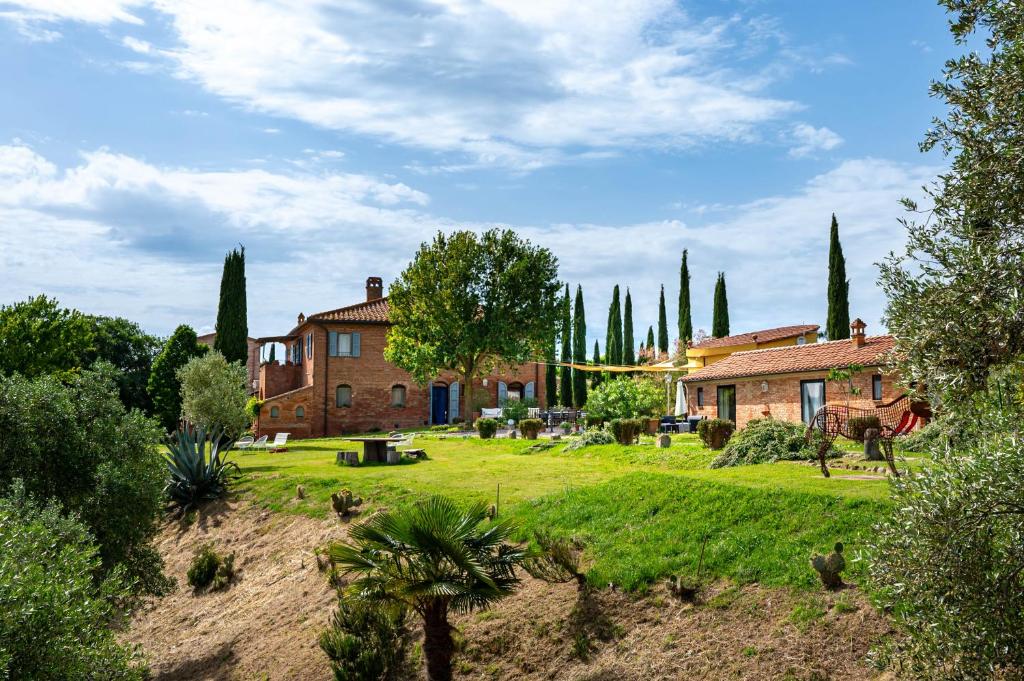Κήπος έξω από το Agriturismo Poggio Antico