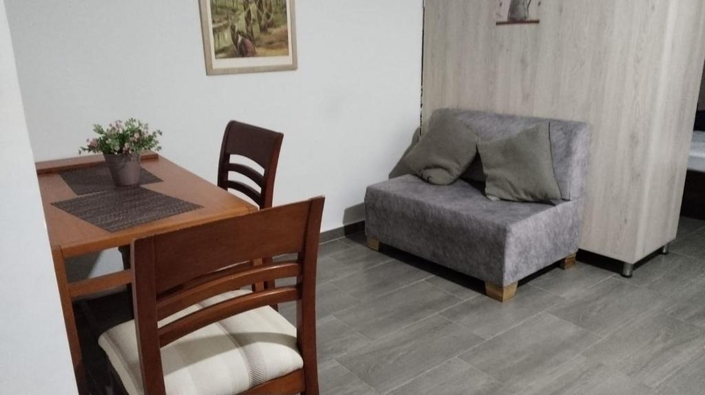 Posezení v ubytování ApartaHotel Norte Armenia