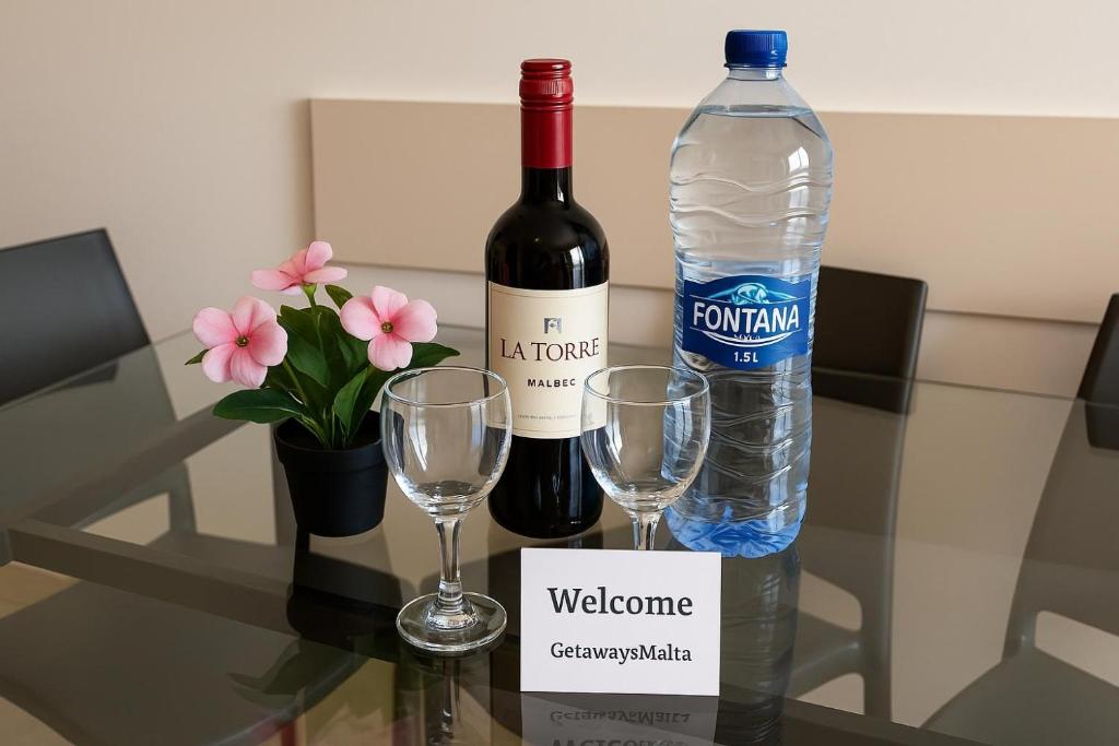 Harbour Lights seafront 2 bedroom apartments with panoramic sea views - by Getawaysmalta - 10