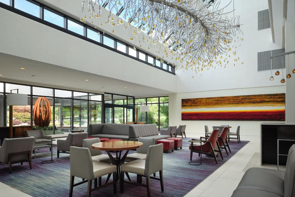 Posezení v ubytování Hanover Marriott