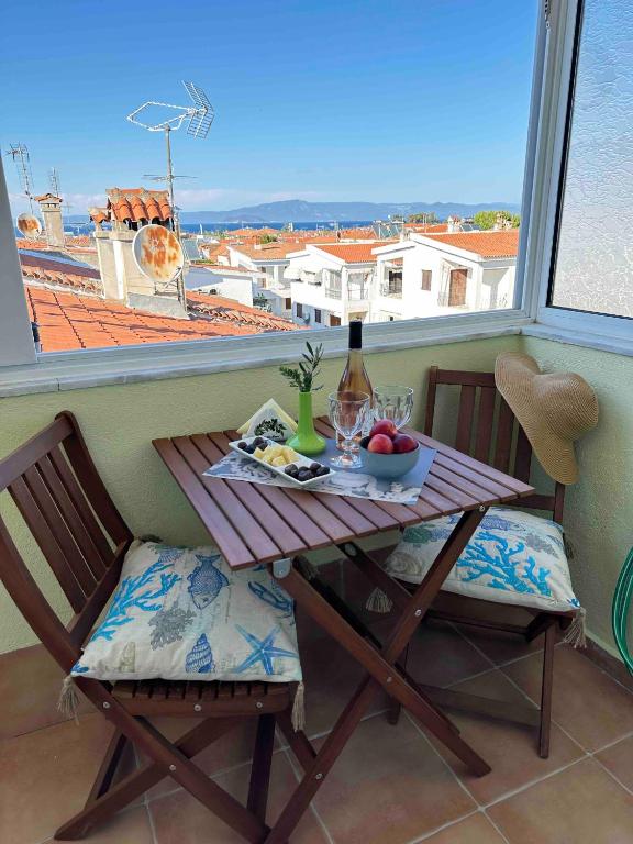 Top Floor Sky Tree View, 1 bed room apartment, Yugen Lodge 701, Tokyo ... - Top Floor Apartment With View