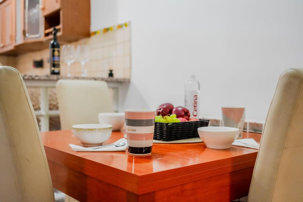 Kuchyň nebo kuchyňský kout v ubytování Work and Play Apartment
