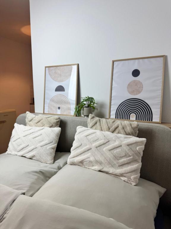 Ένα ή περισσότερα κρεβάτια σε δωμάτιο στο Liya