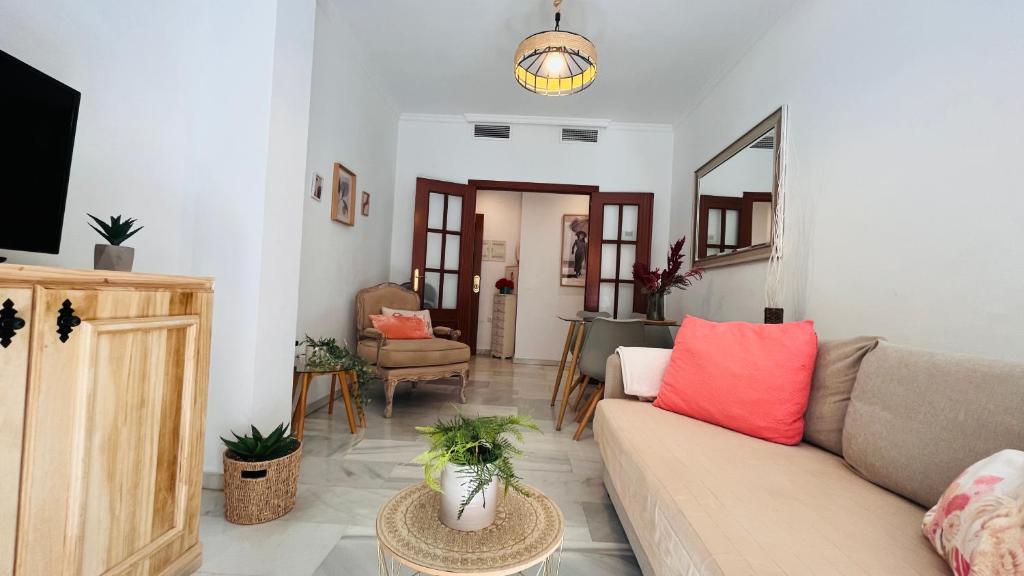 Część wypoczynkowa w obiekcie Homely Málaga Atarazanas
