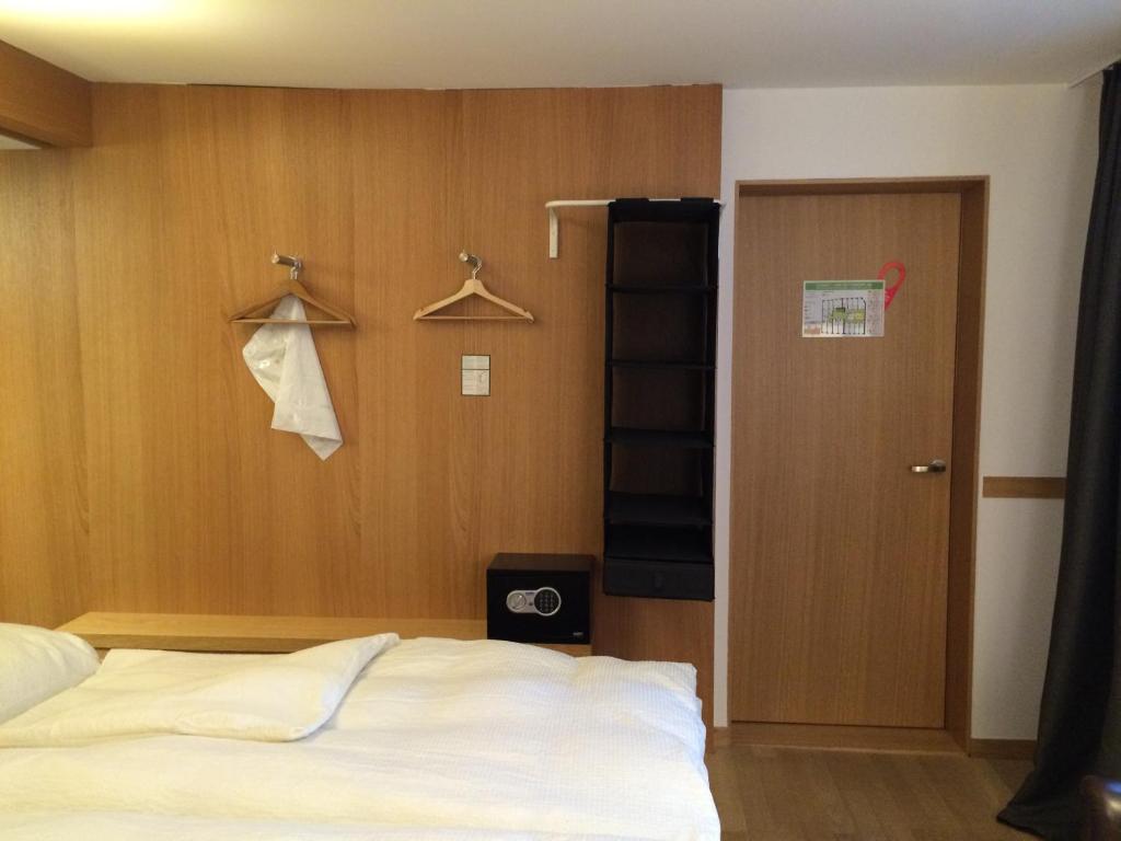 East West Hotel Basel - Resim 27