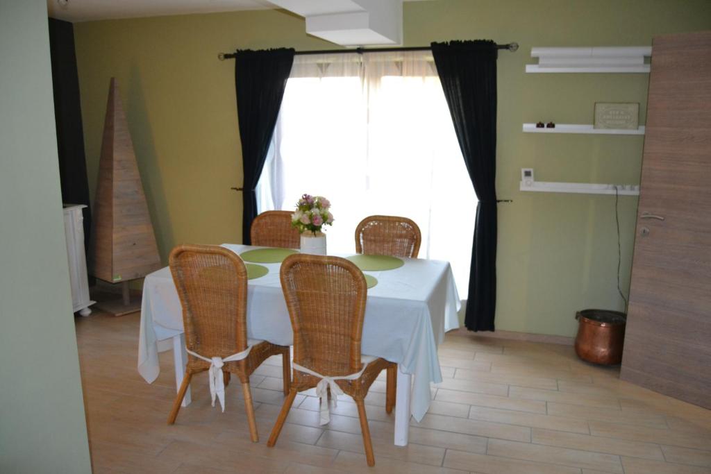 Posezení v ubytování Gîte de l'Espinette