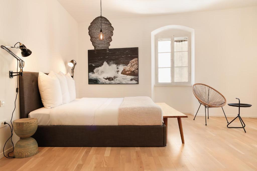 Pomalo Inn - Superior King Room