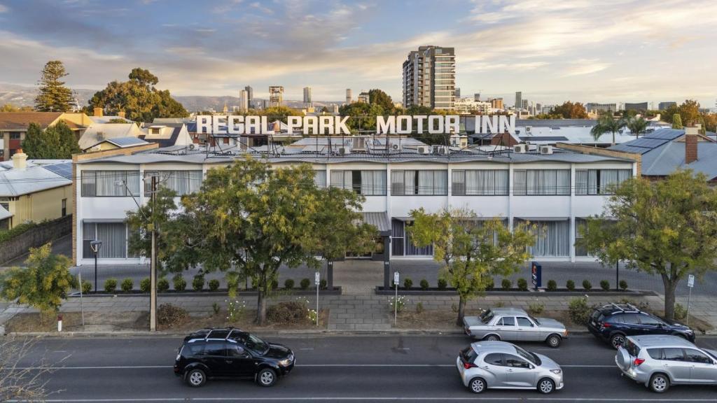 Comfort Inn Regal Park - Resim 23