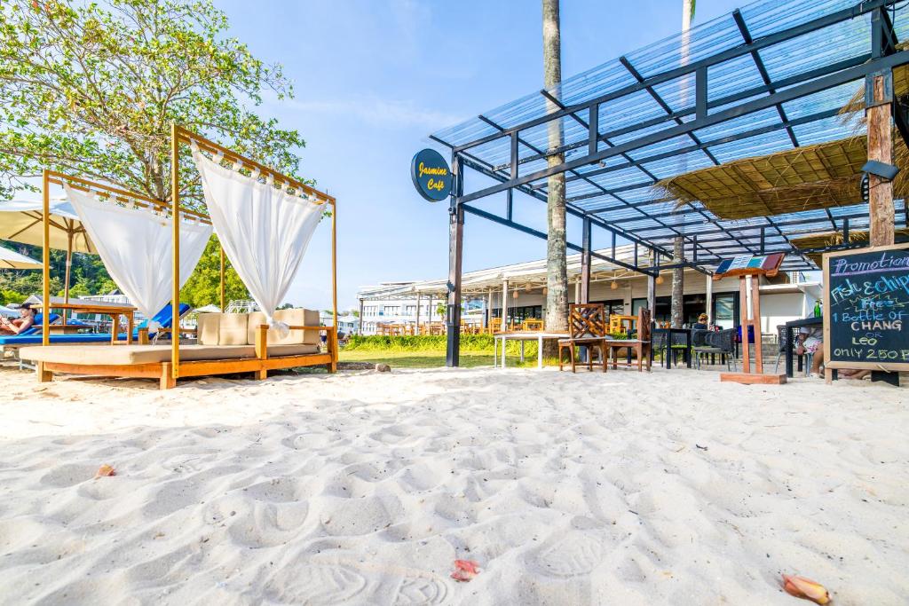 Fotografie z fotogalerie ubytování BJ&Radisson SeaView Hotel-BJ丽笙海景酒店 v destinaci Ko Yao Yai