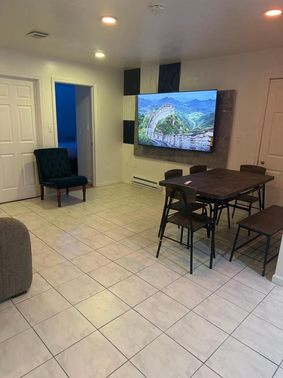 Ảnh trong thư viện ảnh của Pipo’s perfect place ở Jersey City