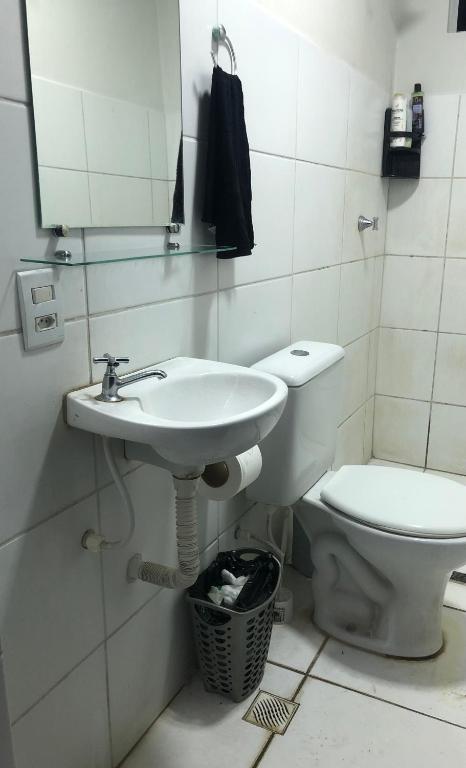Koupelna v ubytování Apto próx de tudo com lazer e conforto