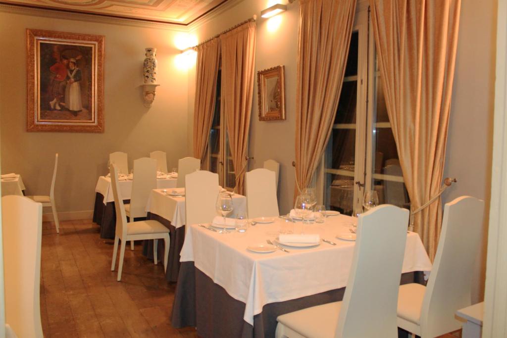 Fotografie z fotogalerie ubytování Hostal Siglo XIX v destinaci Cacabelos