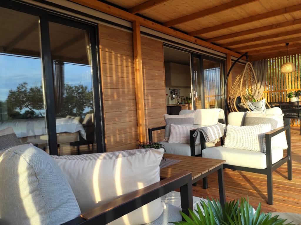 Posezení v ubytování Zen Zone Premium Mobile Home