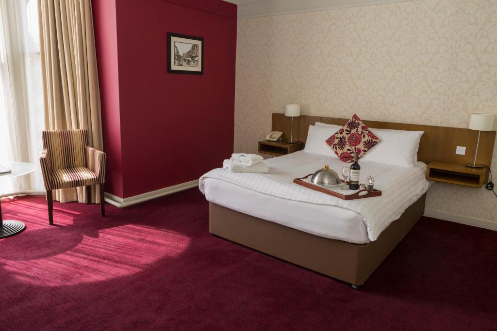 The Crown Hotel - Resim 29