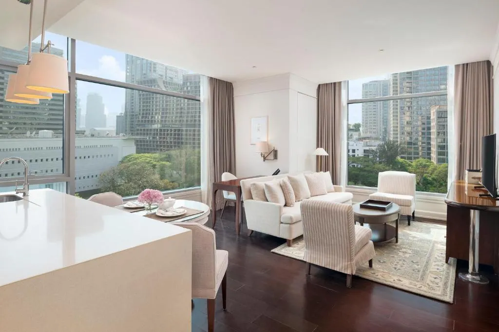 One Bedroom Corner Prestige Club access