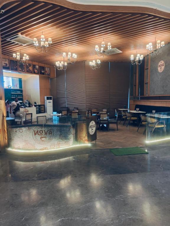Fotografie z fotogalerie ubytování palm springs v destinaci Noida
