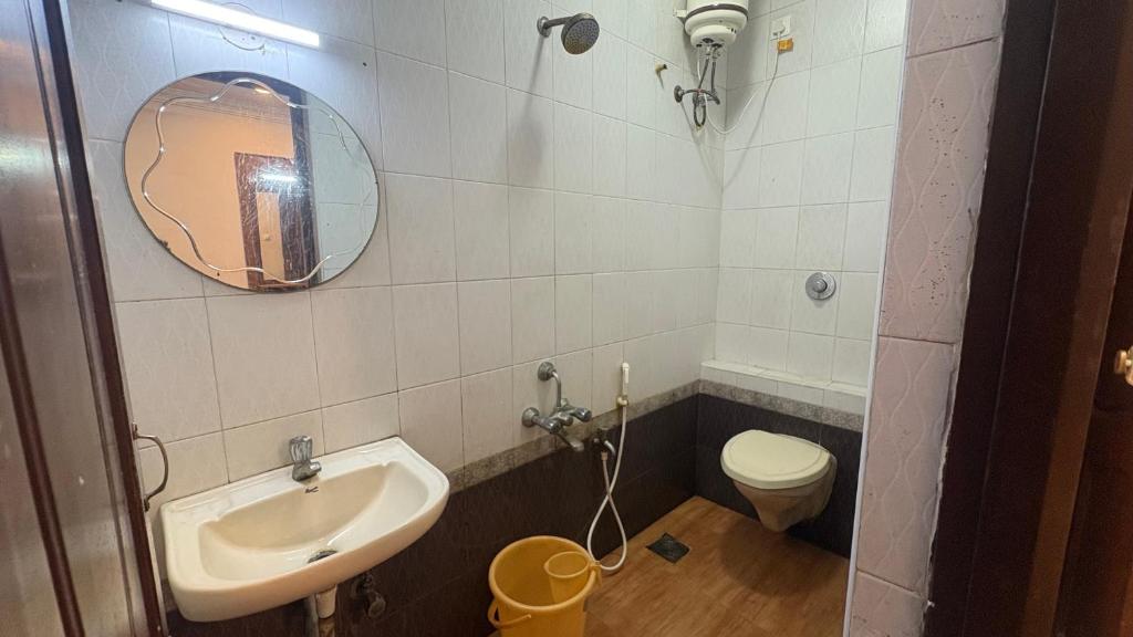 Koupelna v ubytování Nest Budget Inn