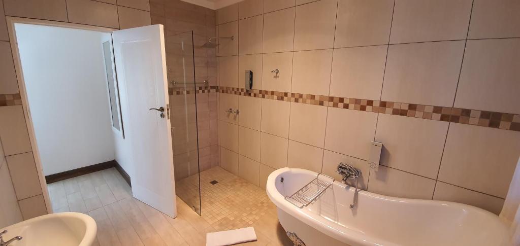 Acacia Lodge - 