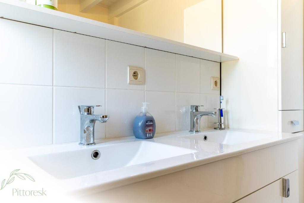 Fotografie z fotogalerie ubytování PITTORESK, unieke vakantiewoning in Westouter v destinaci Westouter
