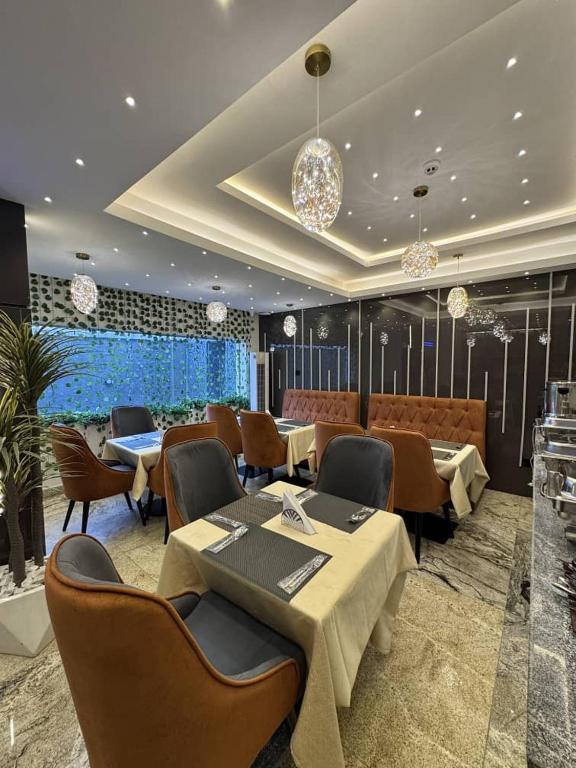 Posezení v ubytování Tranquila Nest Hotel Kado Abuja