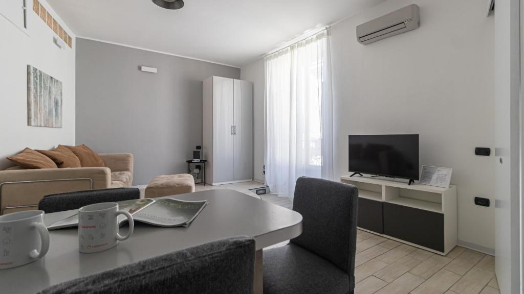Italianway Easy - Ticinese 83 15 min to Linate