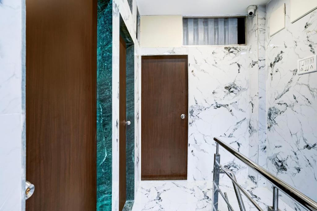 Fotografie z fotogalerie ubytování Super Hotel O Khar East Near Railway Station v Bombaji
