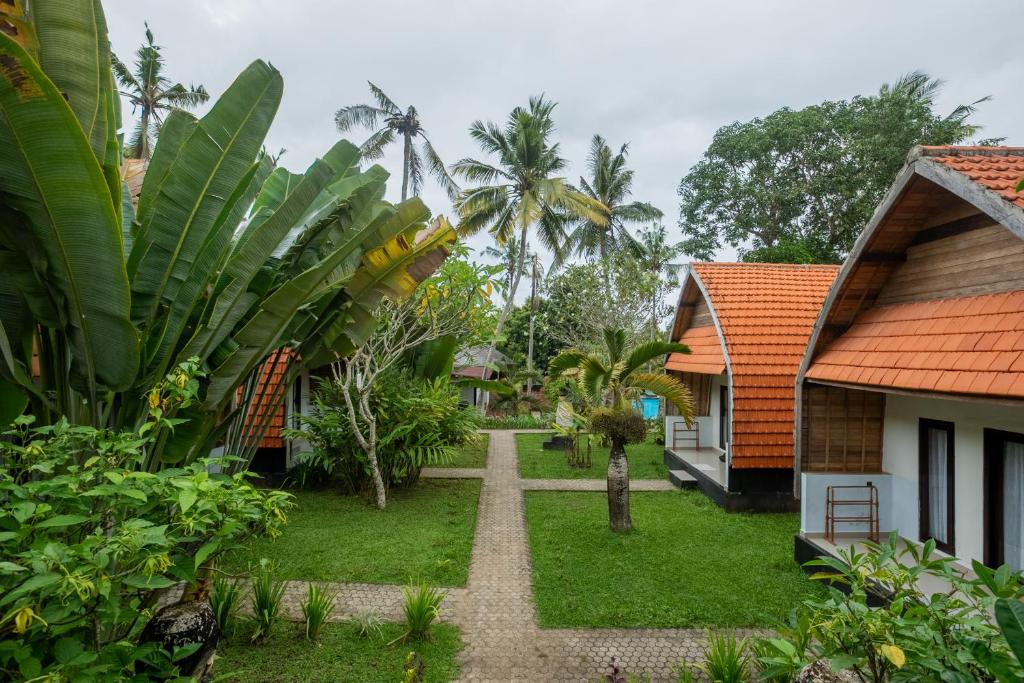 Bintang Bungalow - 2