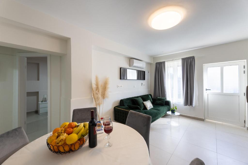 Anamaria Apartment - Just Steps from the Beach