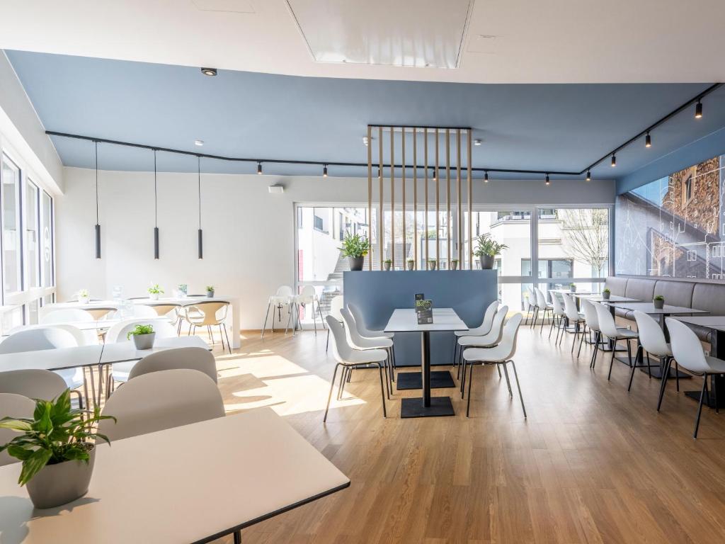 Posezení v ubytování B&B Hotel Schweinfurt-City