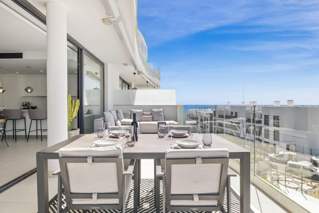 Γενική θέα στη θάλασσα ή θέα στη θάλασσα από  αυτό το διαμέρισμα