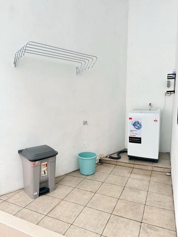 Fotografie z fotogalerie ubytování Kino Stay - 3 BR, A Modern Minimalist House v destinaci Lampung