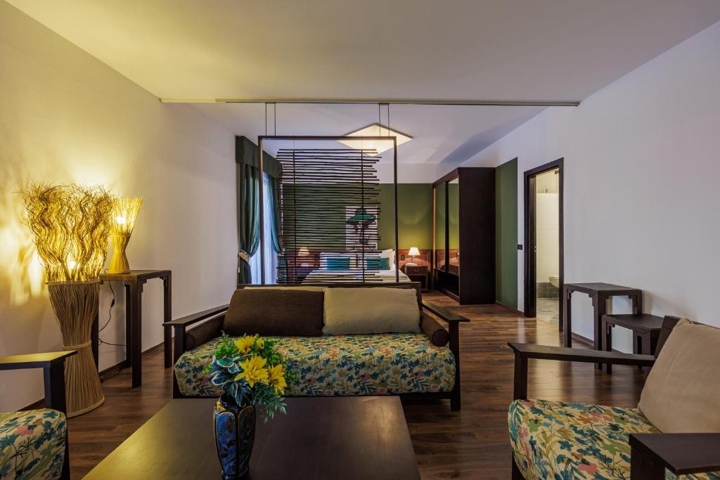 Posezení v ubytování Hotel alla Grotta