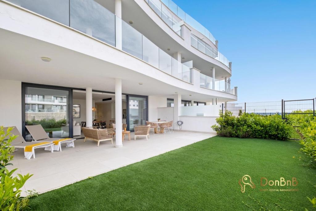 Apartment in Higuerón west with nice garden