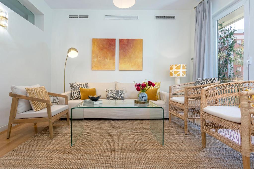 Genteel Home Carlos V