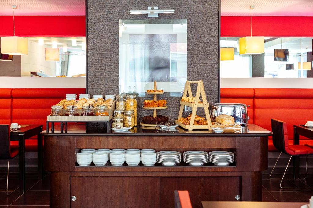 SANA Capitol Hotel - Resim 12