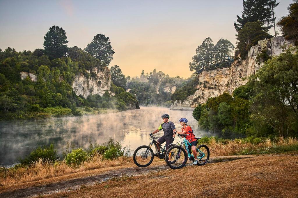 The Shoe Box - Resim 6