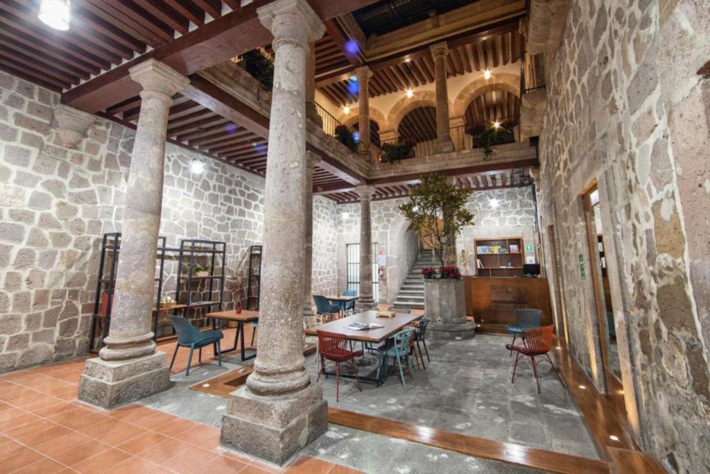 Posezení v ubytování OYO Hostal Mich