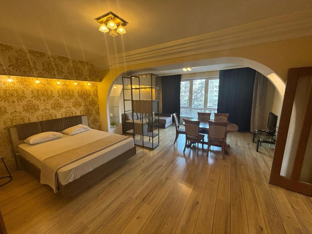 Llit o llits en una habitació de Twin Bedroom central