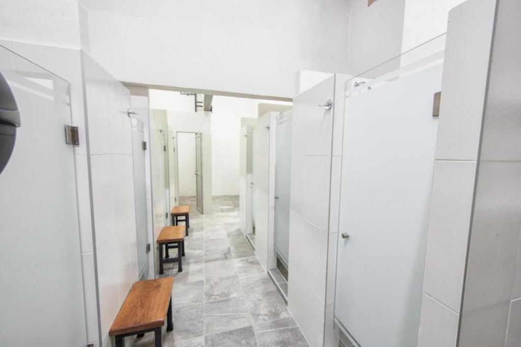 Koupelna v ubytování OYO Hostal Mich