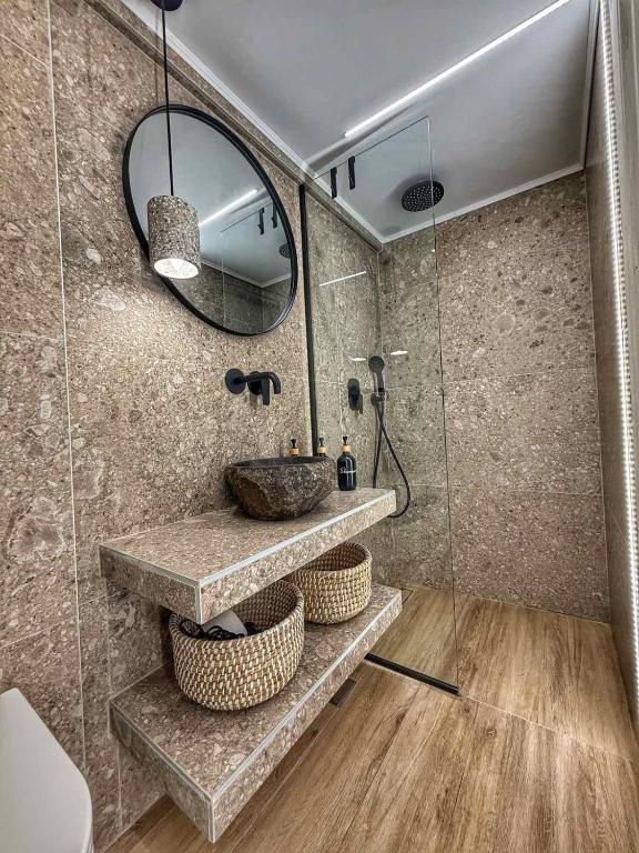 GGK Apartments