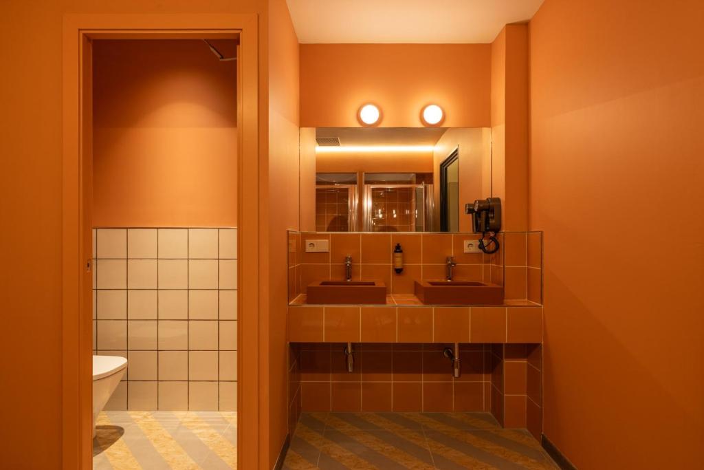 The Loft House Sevilla - 2