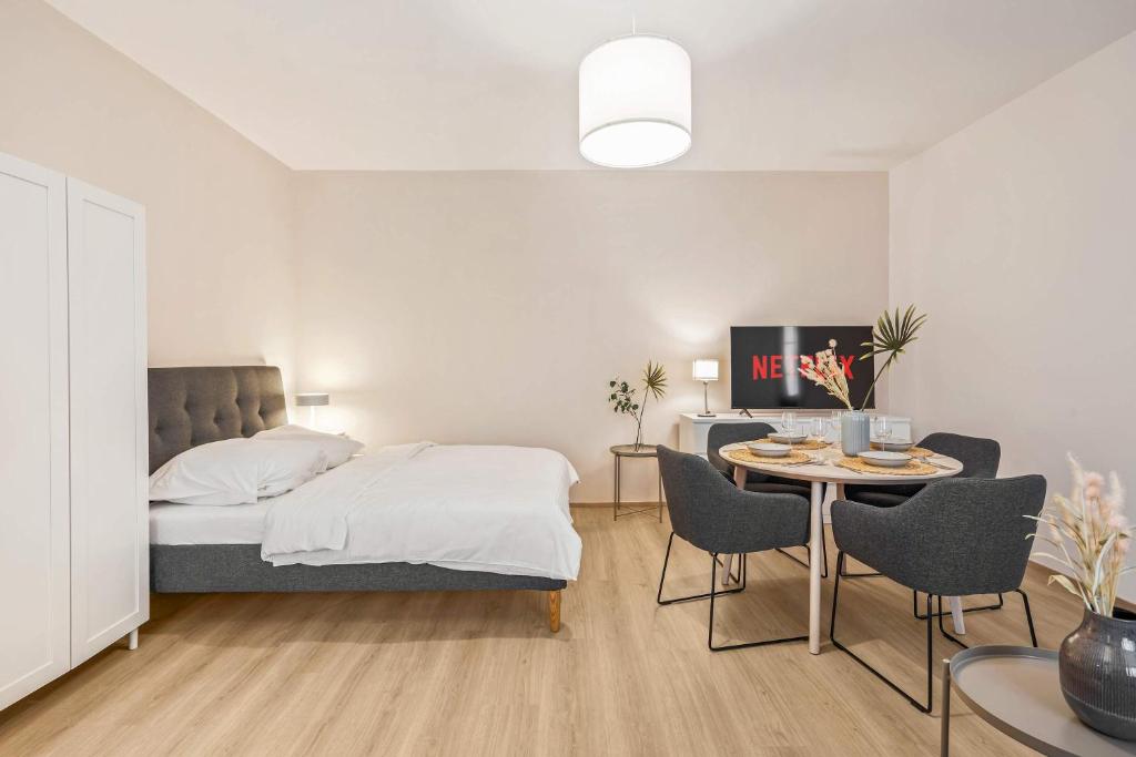 Postel nebo postele na pokoji v ubytování guest favorite quite retreat walk to center