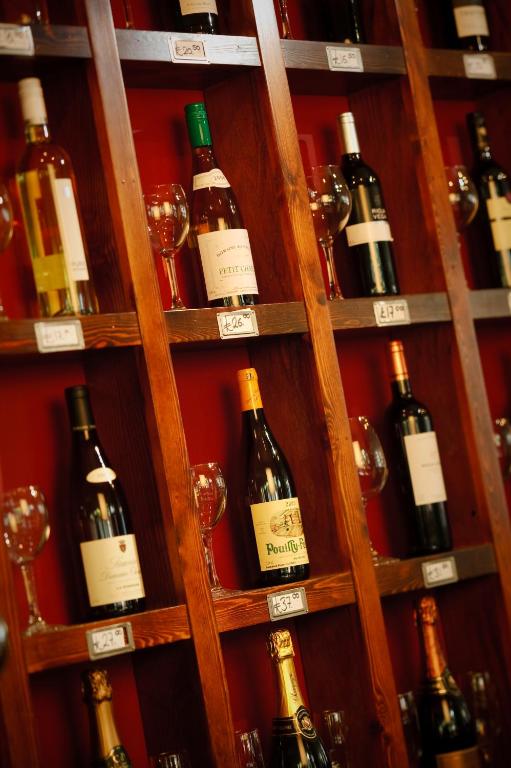 The Crown Hotel - Resim 39