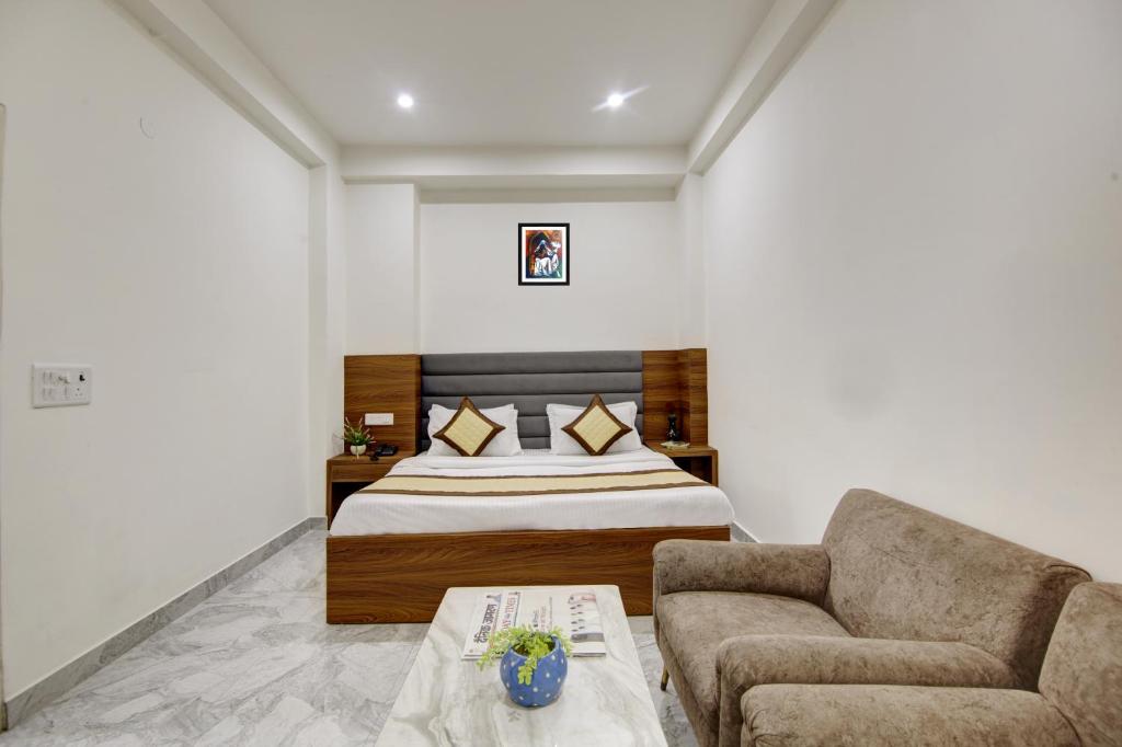 Posezení v ubytování Hotel S B Inn Near New Delhi railway Station Paharganj