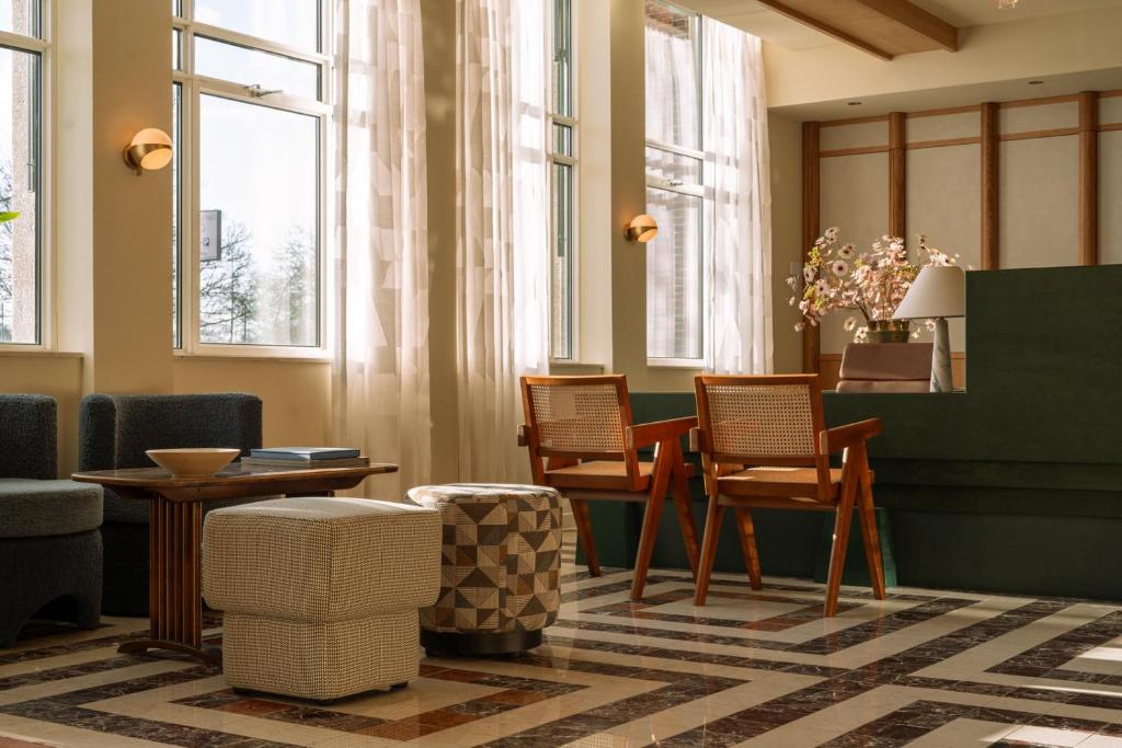Area soggiorno di De Plesman Hotel The Hague