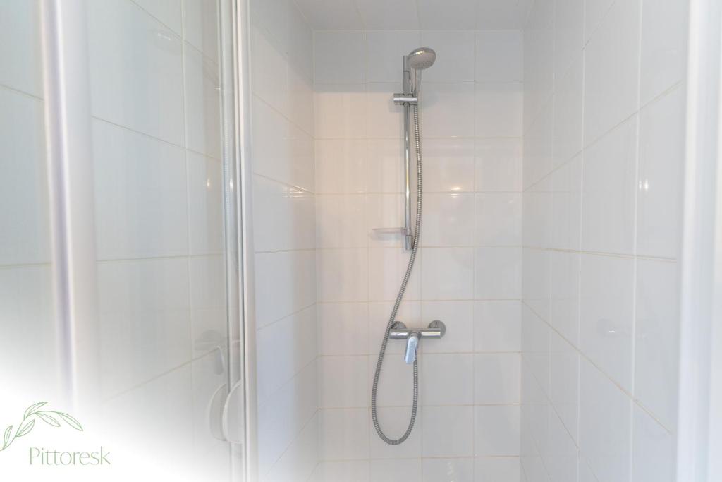 Koupelna v ubytování PITTORESK, unieke vakantiewoning in Westouter
