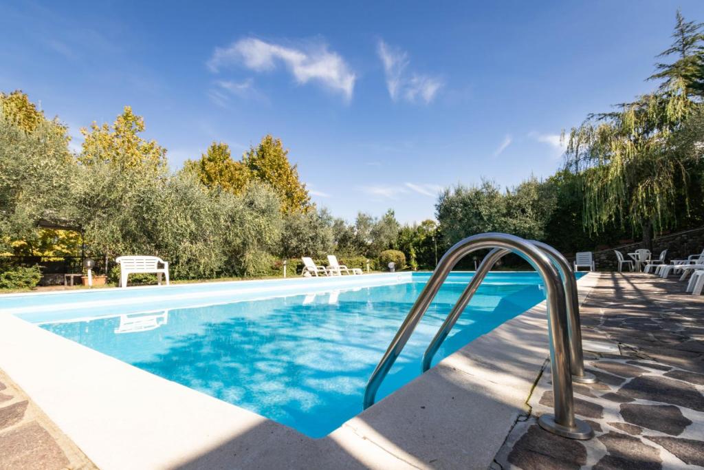 Bazén v ubytování Hotel Ismaele nebo v jeho okolí